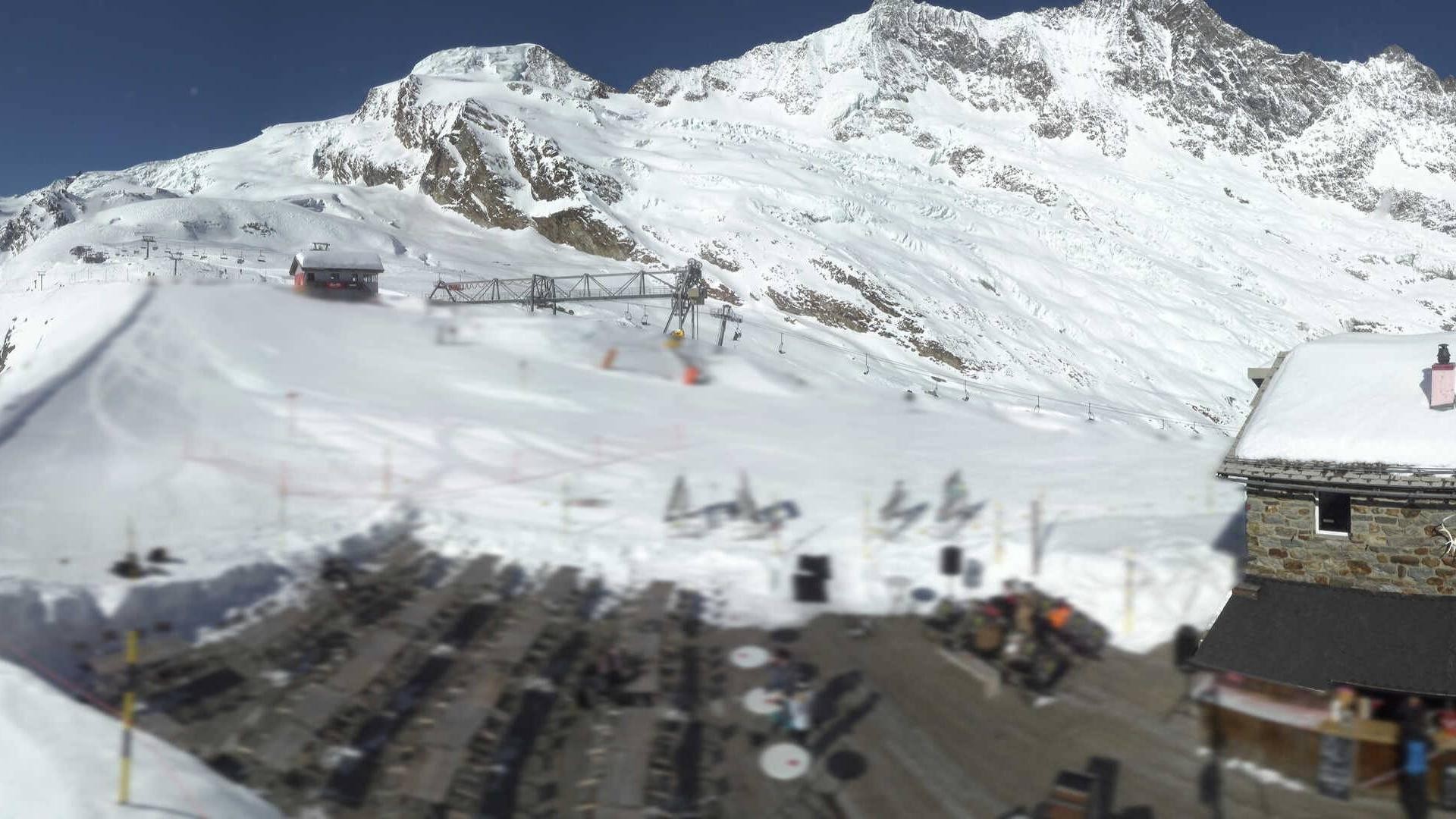 Archived image Webcam Saas Fee - Längfluh south