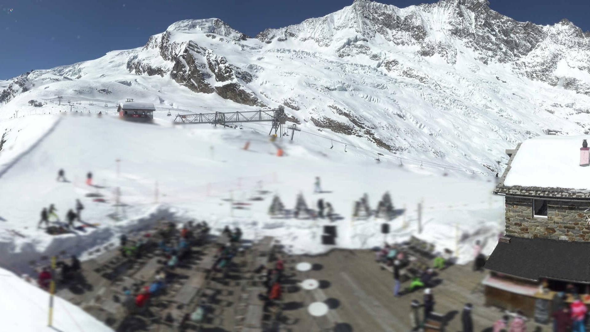 Archived image Webcam Saas Fee - Längfluh south