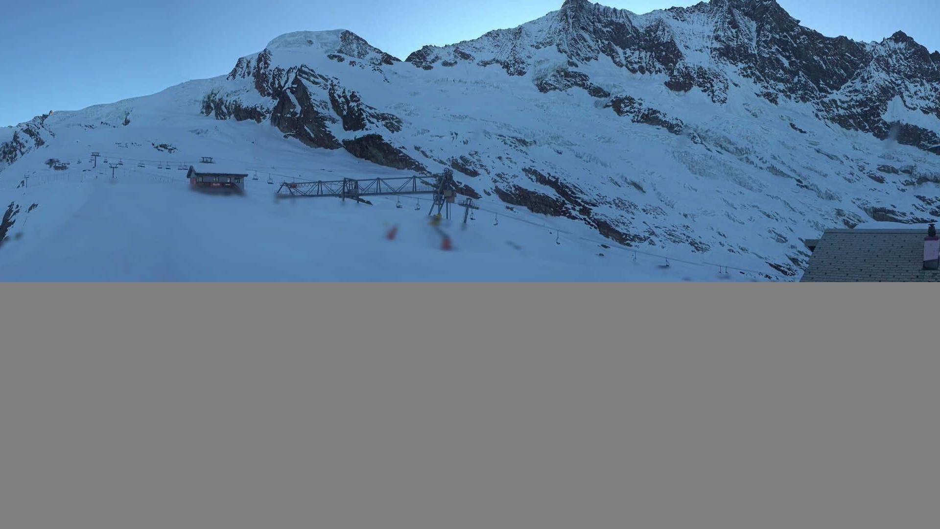 Archived image Webcam Saas Fee - Längfluh south