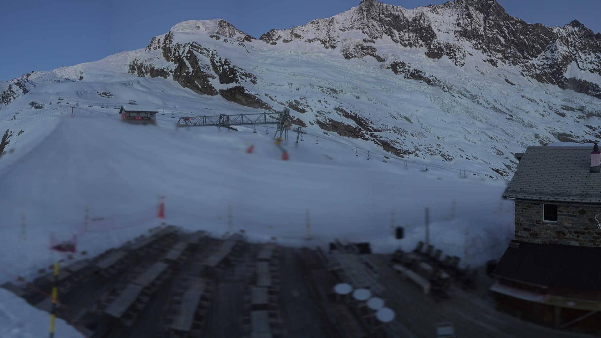 Archived image Webcam Saas Fee - Längfluh south