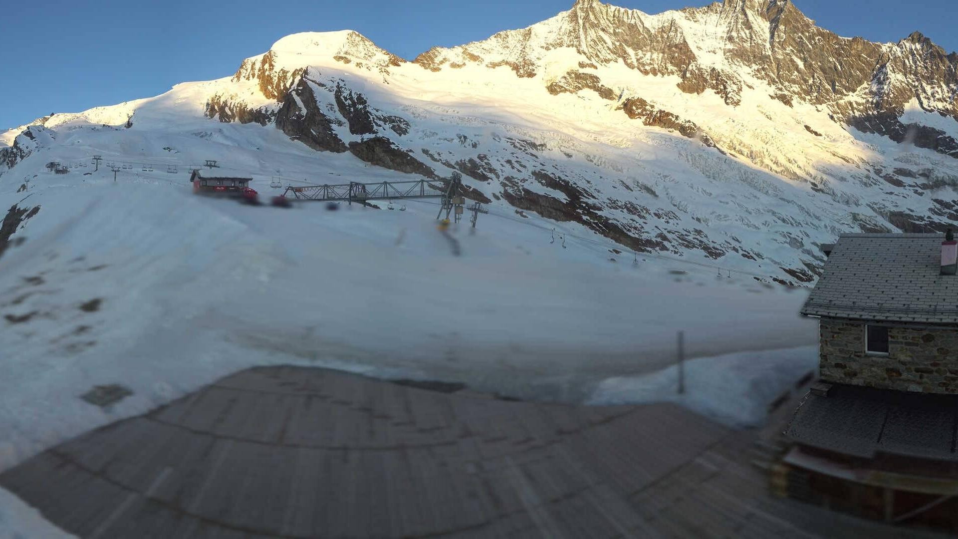 Archived image Webcam Saas Fee - Längfluh south