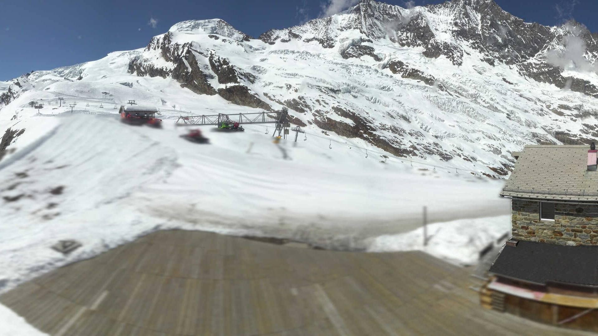 Archived image Webcam Saas Fee - Längfluh south