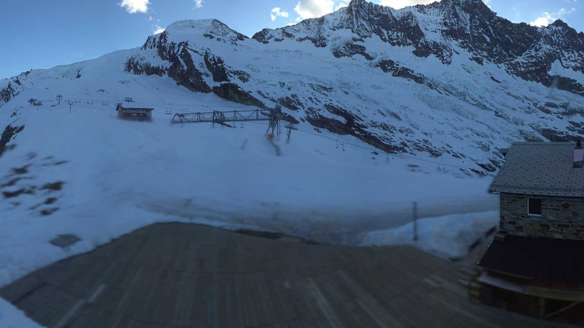 Archived image Webcam Saas Fee - Längfluh south