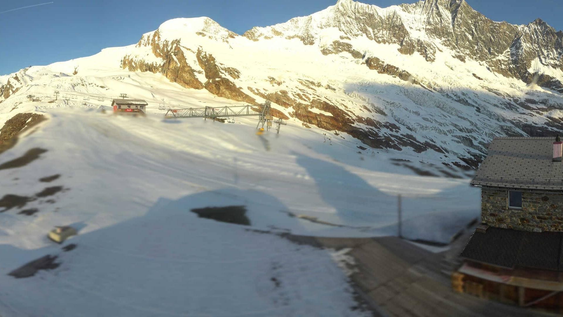 Archived image Webcam Saas Fee - Längfluh south