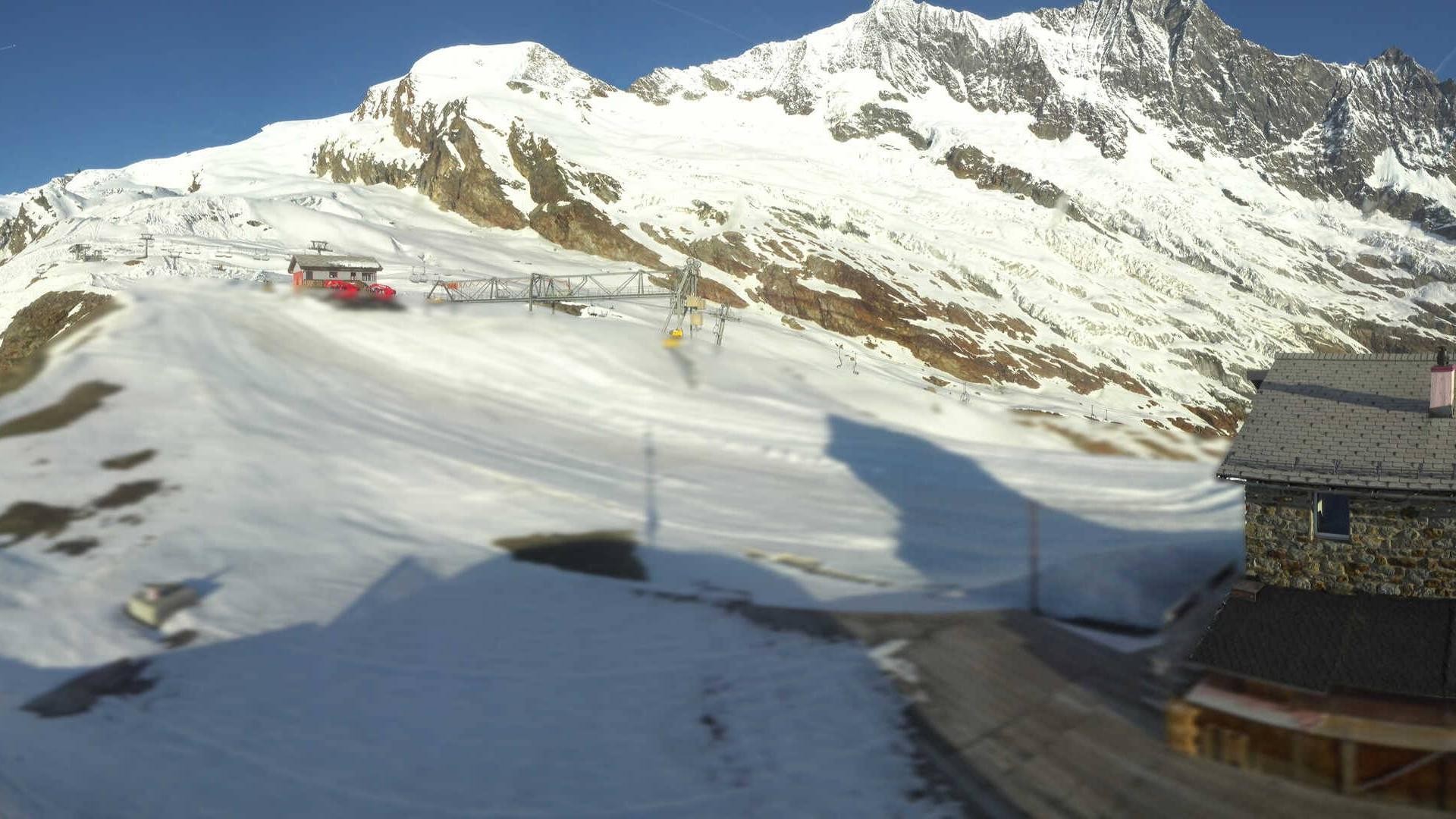 Archived image Webcam Saas Fee - Längfluh south