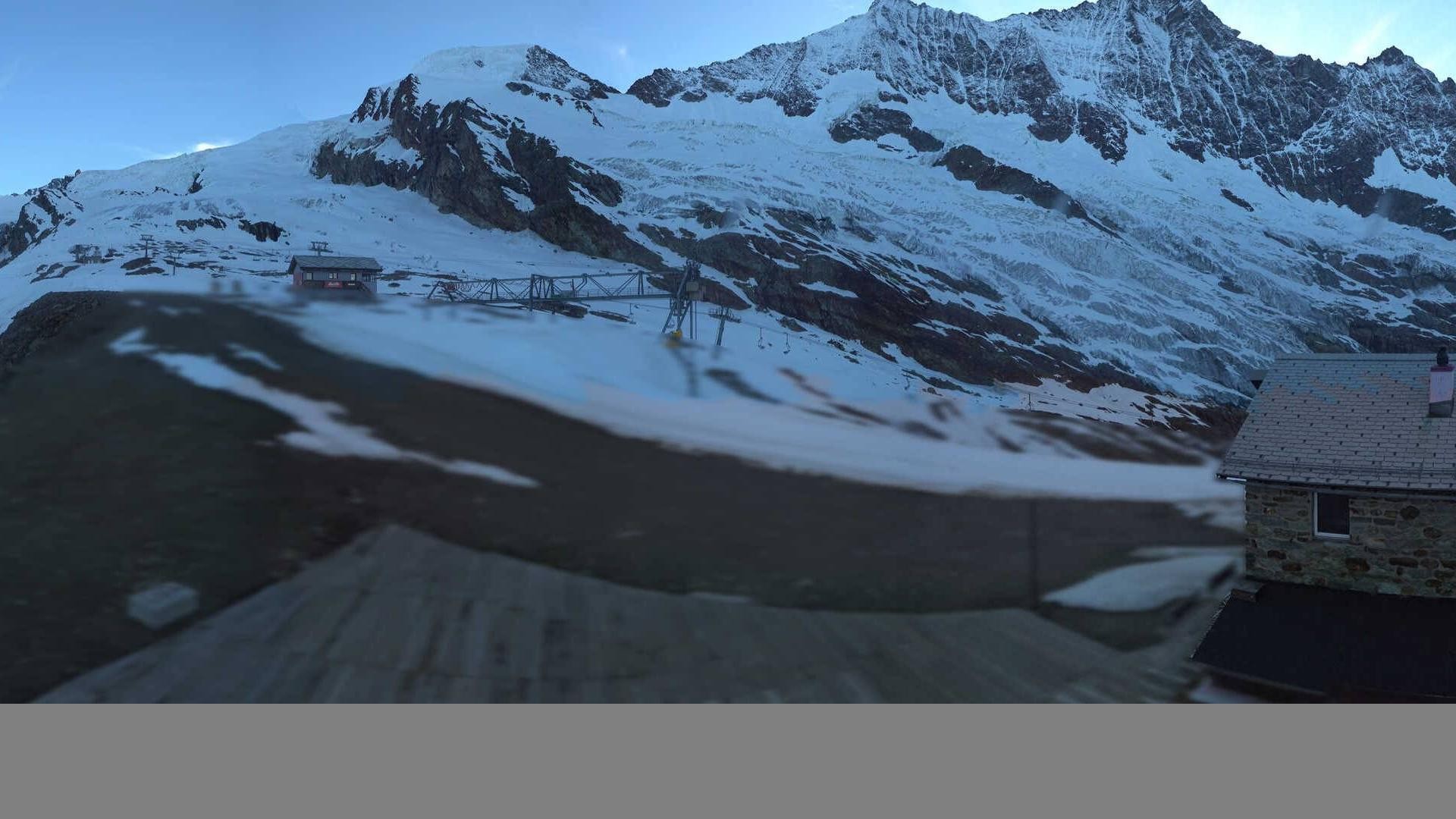 Archived image Webcam Saas Fee - Längfluh south