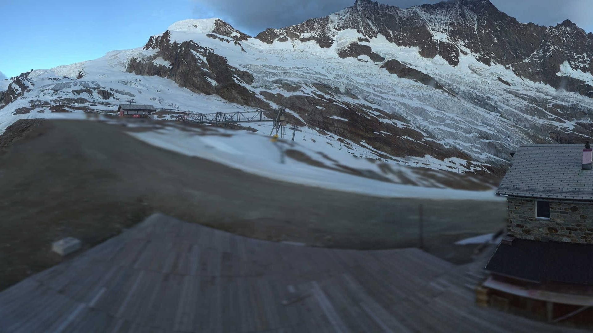 Archived image Webcam Saas Fee - Längfluh south