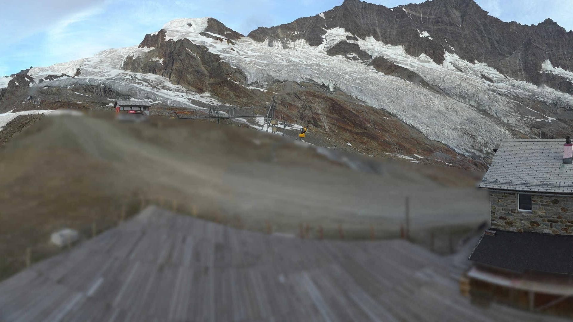 Archived image Webcam Saas Fee - Längfluh south