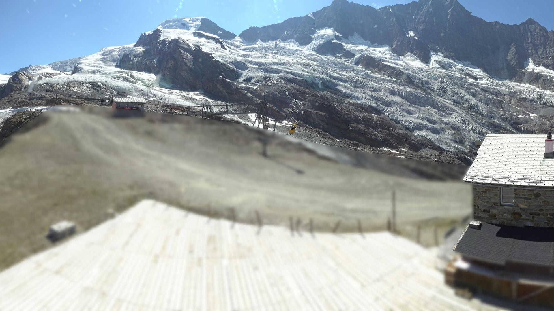 Archived image Webcam Saas Fee - Längfluh south