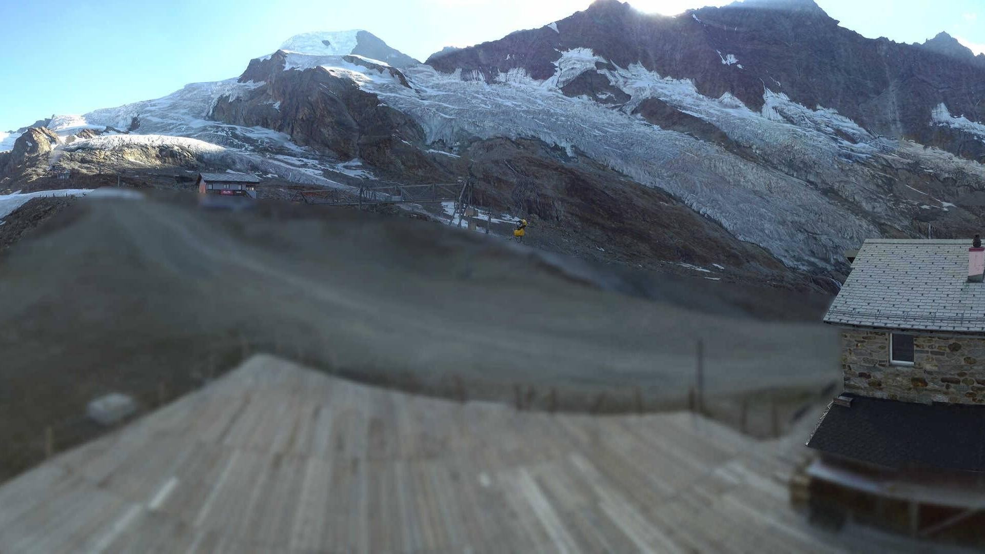 Archived image Webcam Saas Fee - Längfluh south