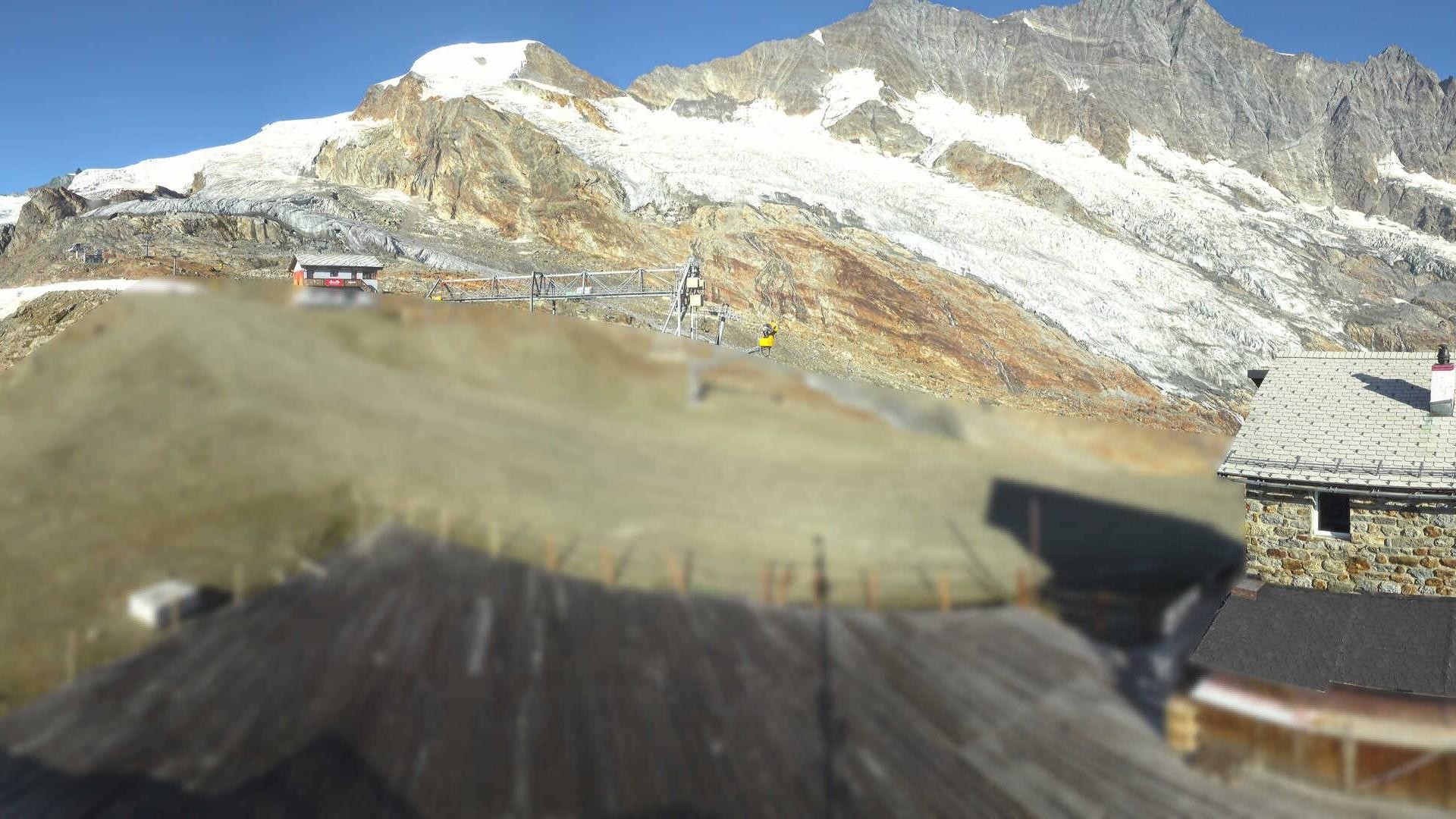 Archived image Webcam Saas Fee - Längfluh south