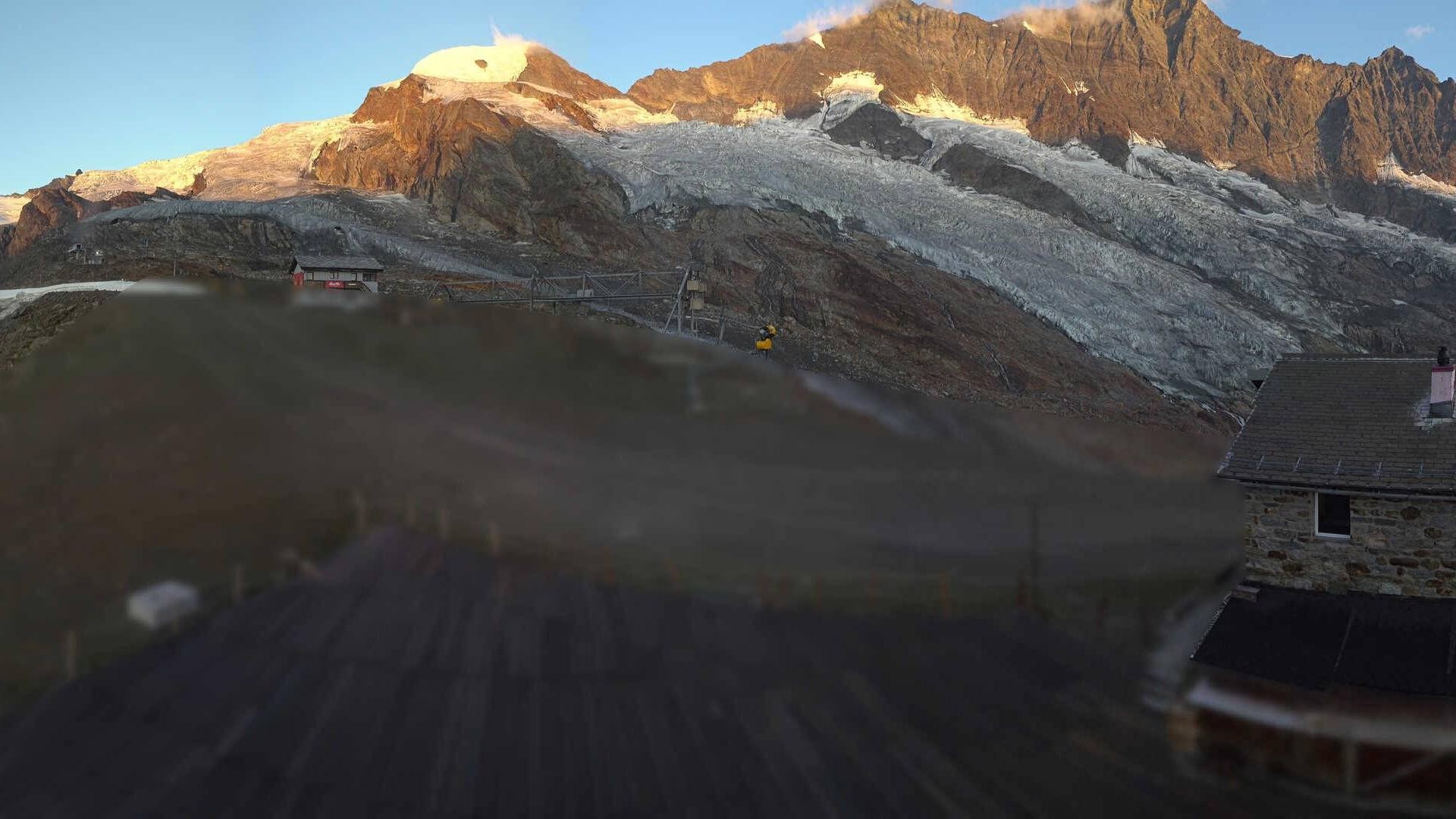 Archived image Webcam Saas Fee - Längfluh south