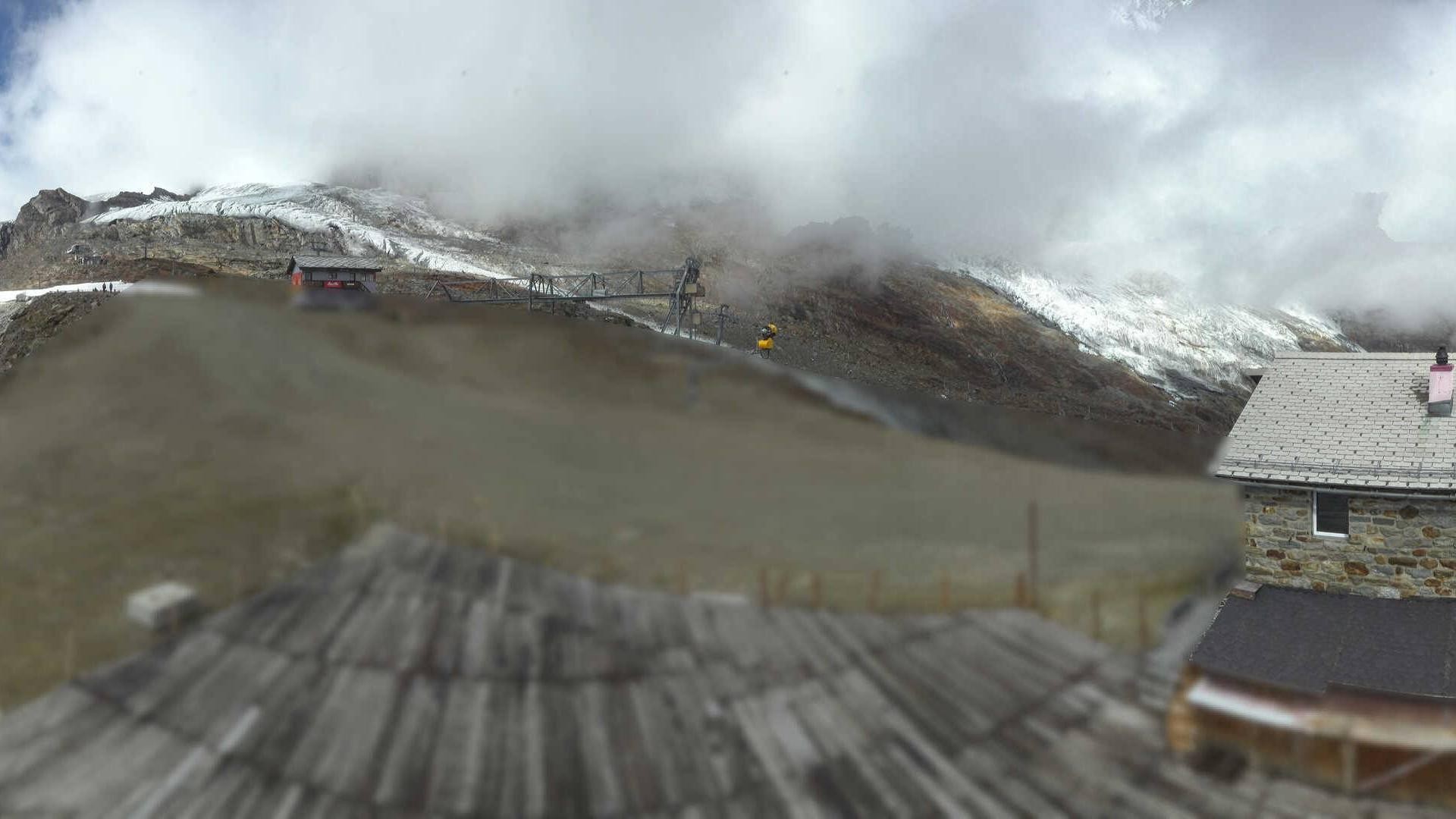 Archived image Webcam Saas Fee - Längfluh south