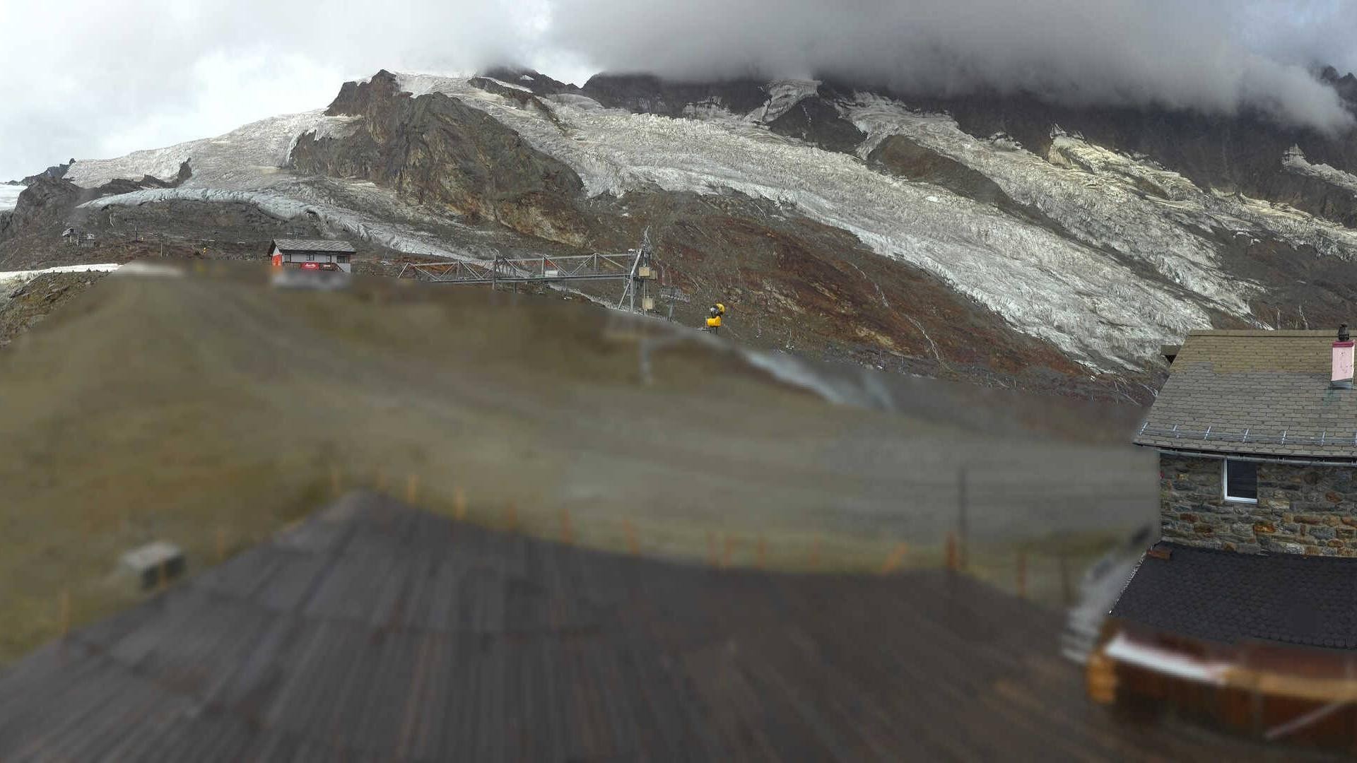 Archived image Webcam Saas Fee - Längfluh south