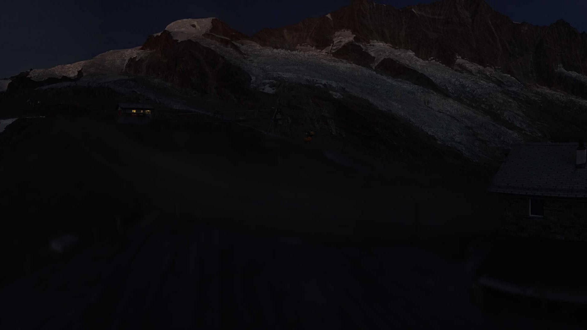 Archived image Webcam Saas Fee - Längfluh south