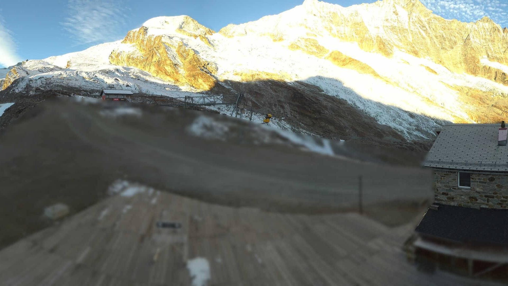 Archived image Webcam Saas Fee - Längfluh south