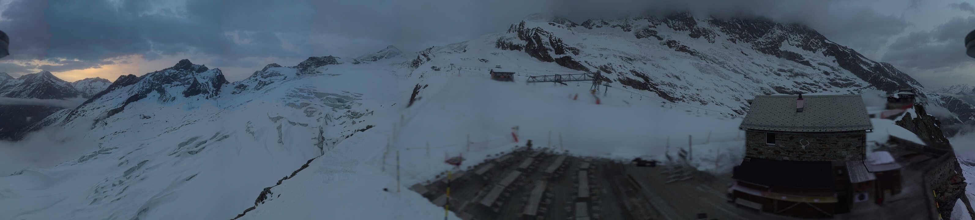 Archived image Webcam Saas Fee - Glacier
