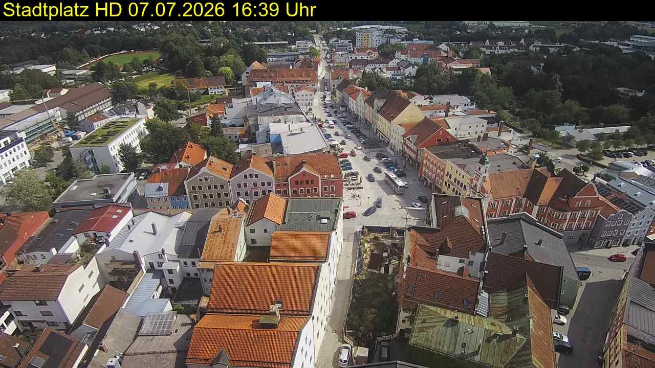 Archived image Webcam Town Square in Eggenfelden