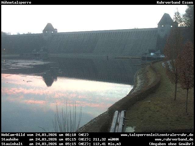 Archiv Foto Webcam Möhnetalsperre: Blick auf Staumauer