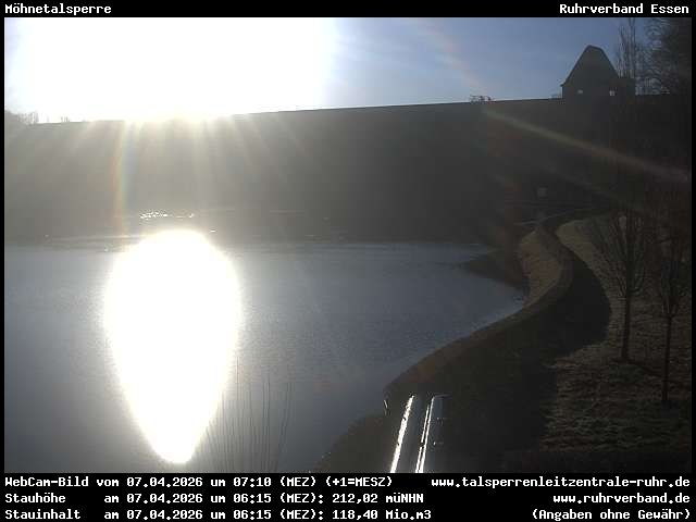 Archiv Foto Webcam Möhnetalsperre: Blick auf Staumauer