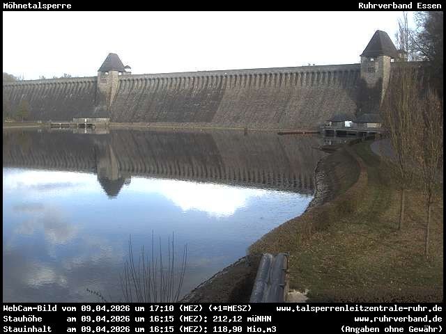 Archiv Foto Webcam Möhnetalsperre: Blick auf Staumauer