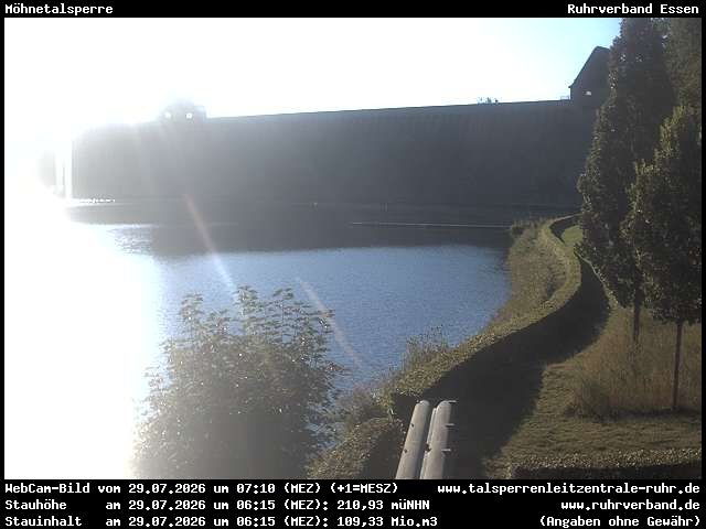 Archiv Foto Webcam Möhnetalsperre: Blick auf Staumauer