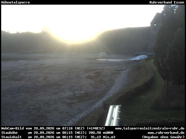 Archiv Foto Webcam Möhnetalsperre: Blick auf Staumauer