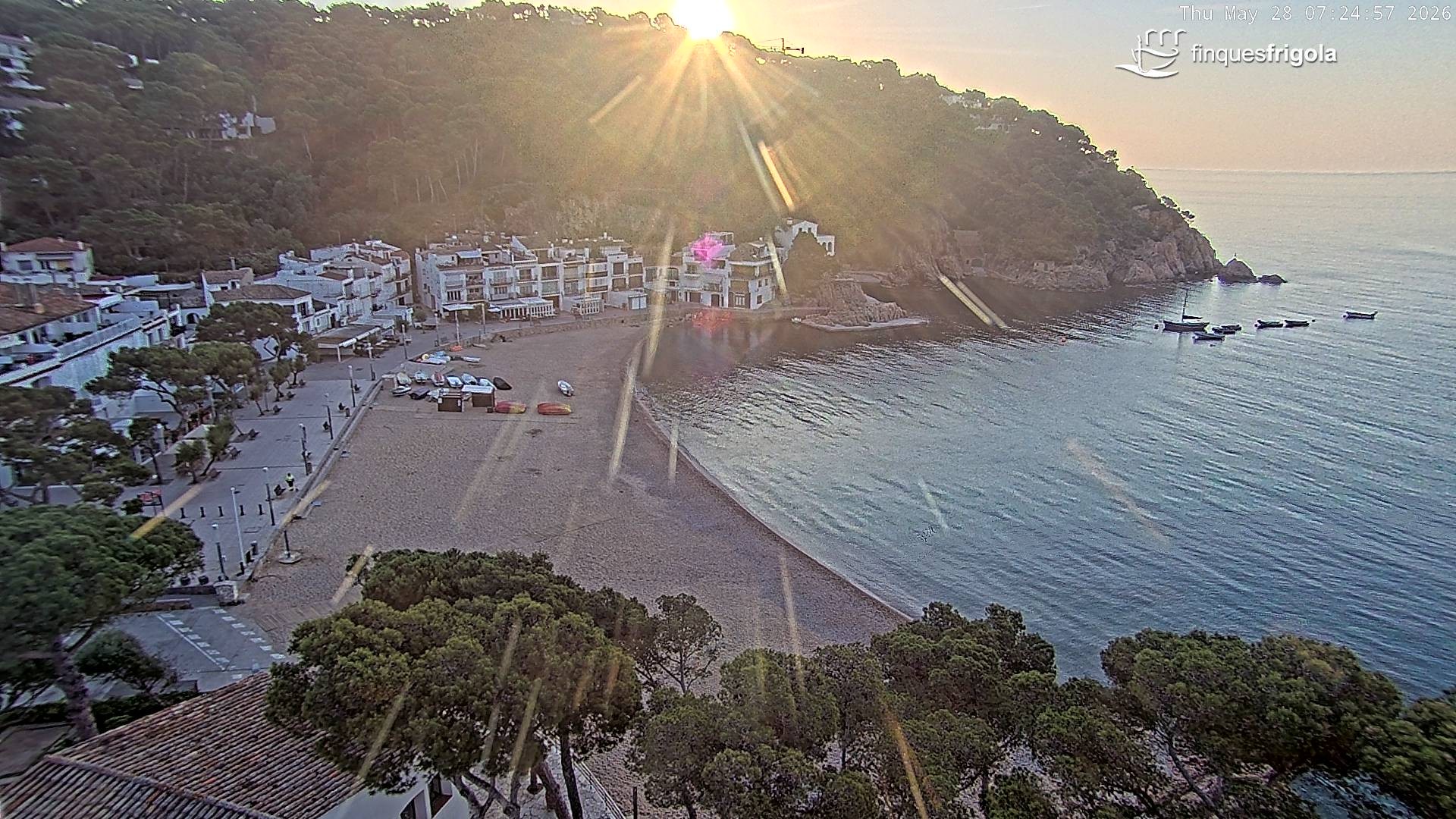Archived image Webcam Tamariu - Costa Brava - View to the beach