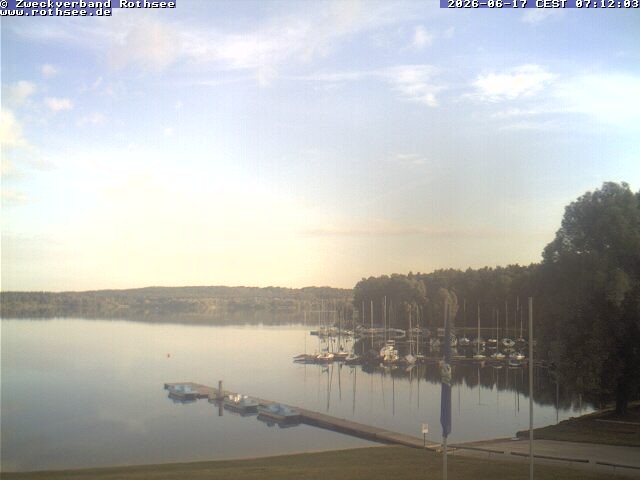 Archived image Webcam Heuberg - View to Lake Rothsee