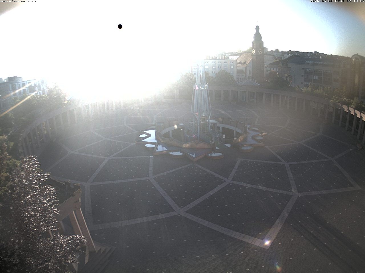 Archived image Webcam View towards square Exerzierplatz in Pirmasens, Rhineland-Palatine