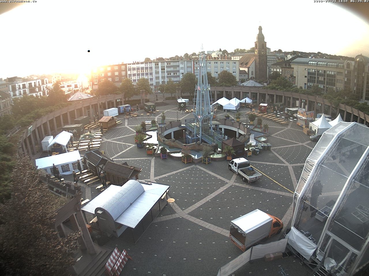 Archived image Webcam View towards square Exerzierplatz in Pirmasens, Rhineland-Palatine