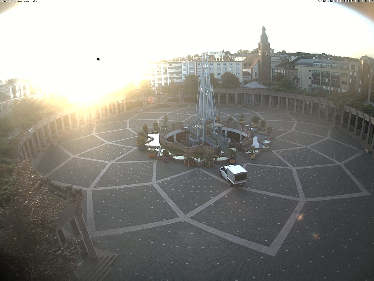 Archived image Webcam View towards square Exerzierplatz in Pirmasens, Rhineland-Palatine