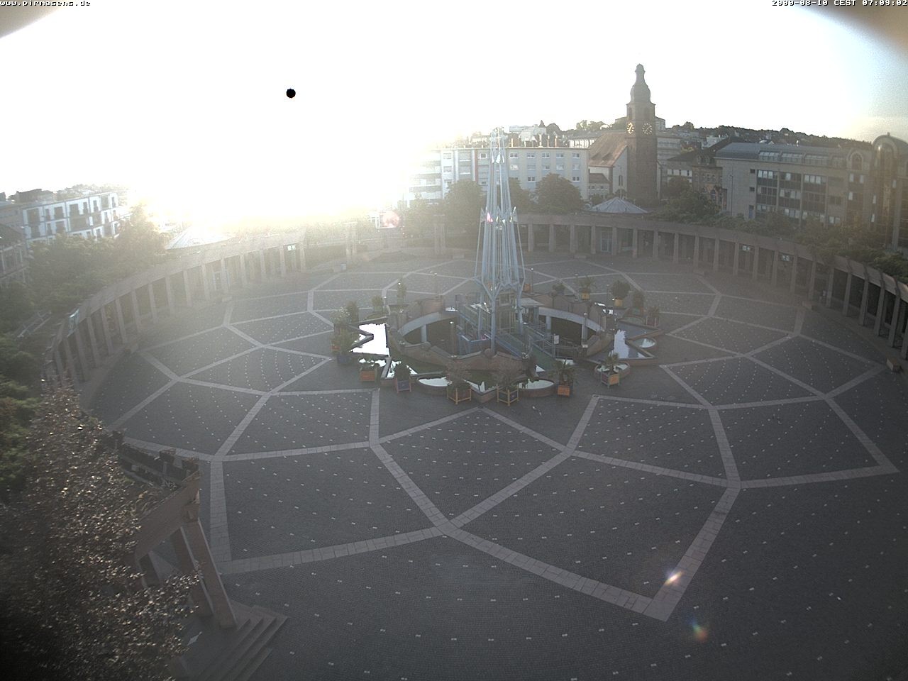 Archived image Webcam View towards square Exerzierplatz in Pirmasens, Rhineland-Palatine