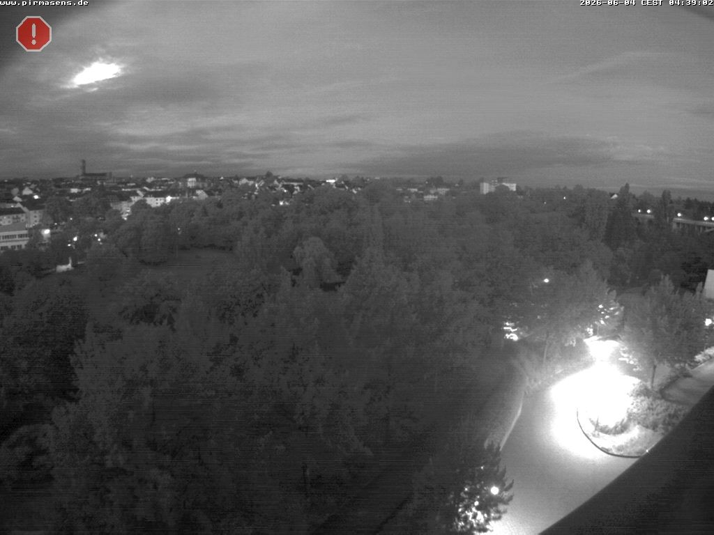 Archived image Webcam Pirmasens (Rheinland-Pfalz) - Blick vom Museum Dynamikum auf den Strecktalpark
