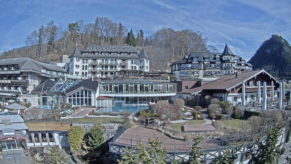 Archived image Webcam Fuschlsee: Hotel Ebners Waldhof
