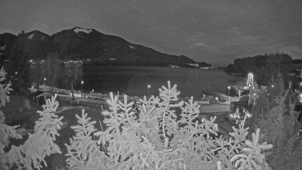 Archiv Foto Webcam Blick auf den Fuschlsee von Ebners Waldhof