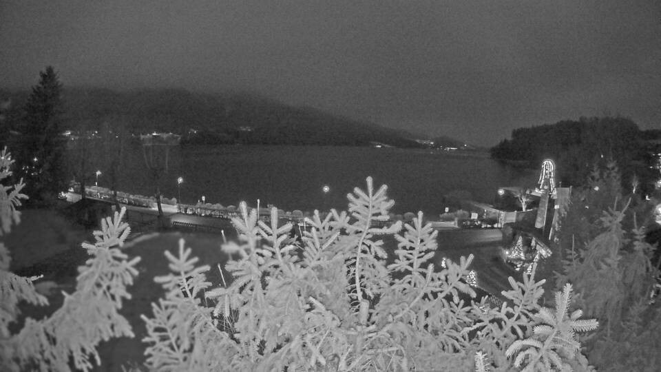 Archiv Foto Webcam Blick auf den Fuschlsee von Ebners Waldhof