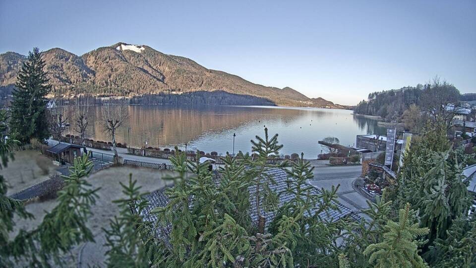 Archived image Webcam View Lake Fuschlsee