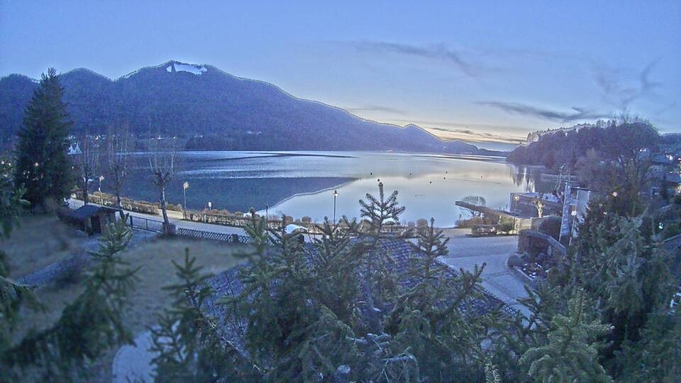 Archived image Webcam View Lake Fuschlsee