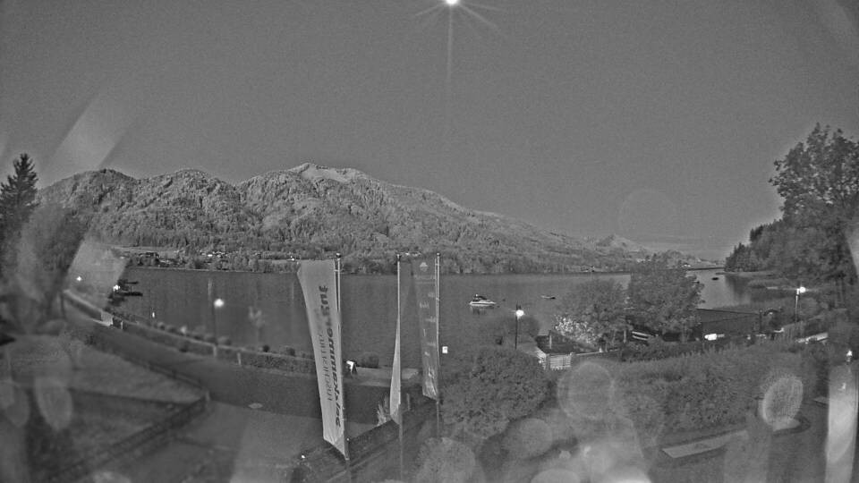 Archiv Foto Webcam Blick auf den Fuschlsee von Ebners Waldhof