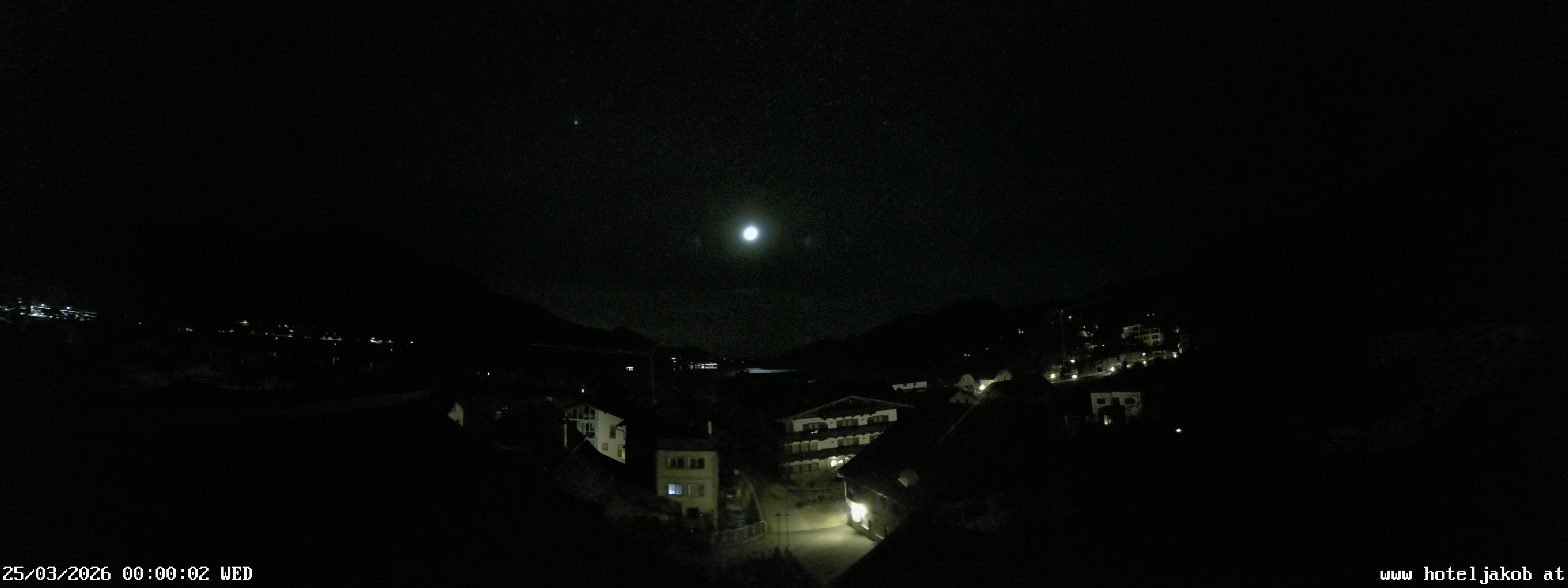 Archived image Webcam View Fuschlsee from Hotel Jakob