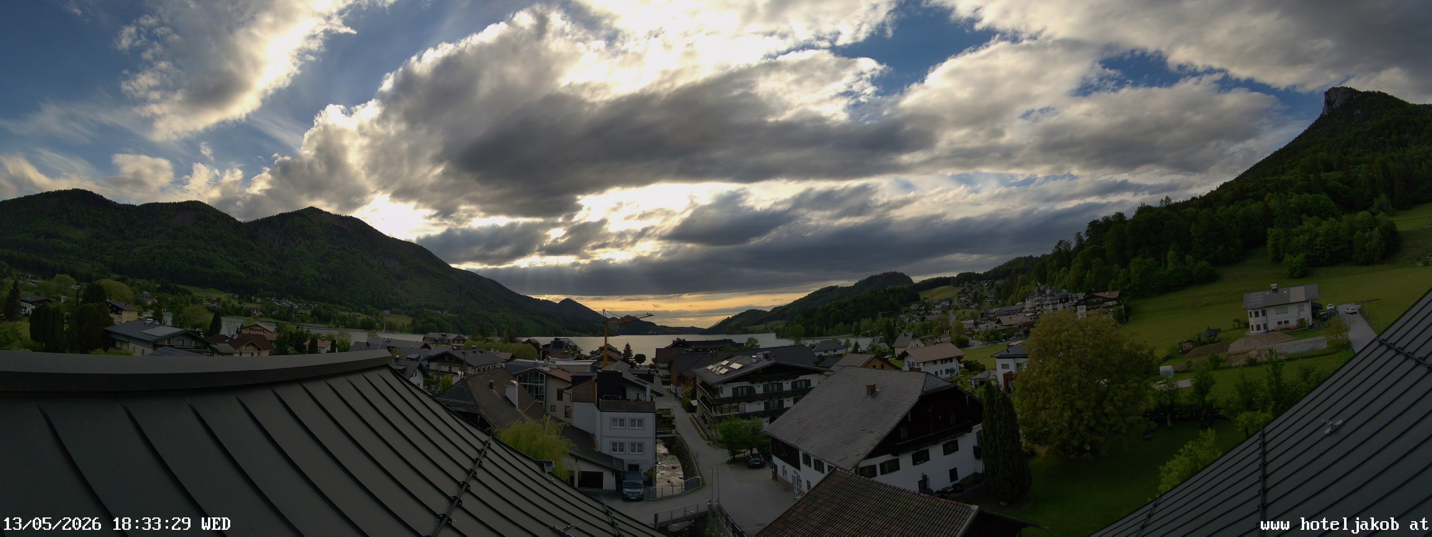 Archived image Webcam View Fuschlsee from Hotel Jakob