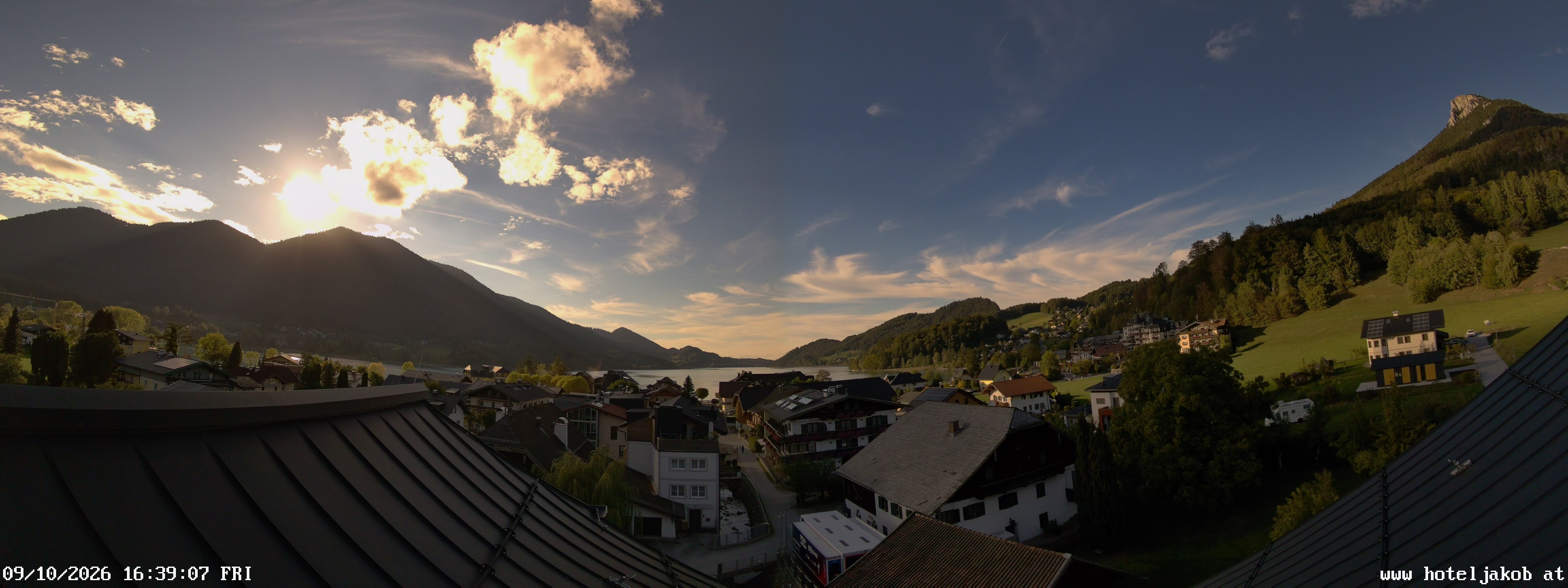 Archived image Webcam View Fuschlsee from Hotel Jakob