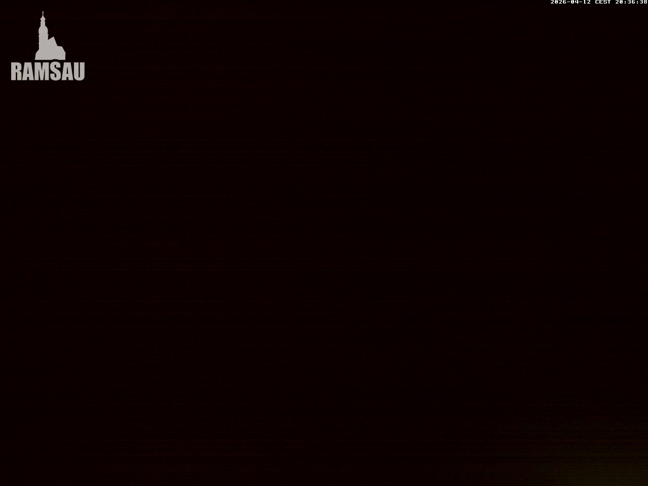 Archived image Webcam View to lake Hintersee