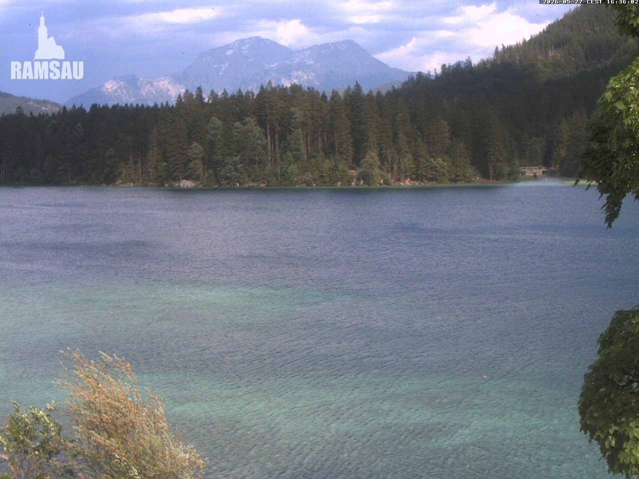 Archived image Webcam View to lake Hintersee