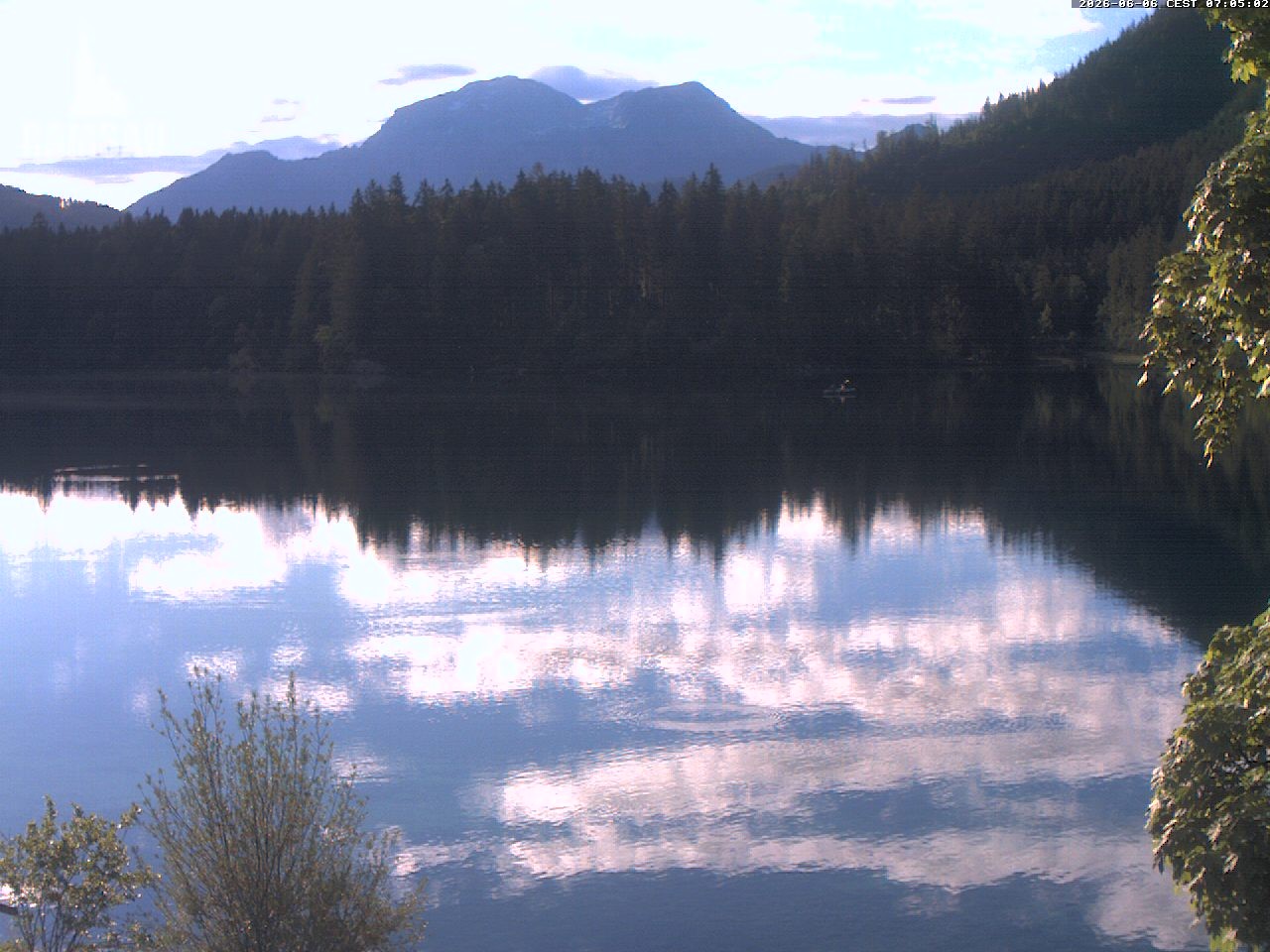 Archived image Webcam View to lake Hintersee