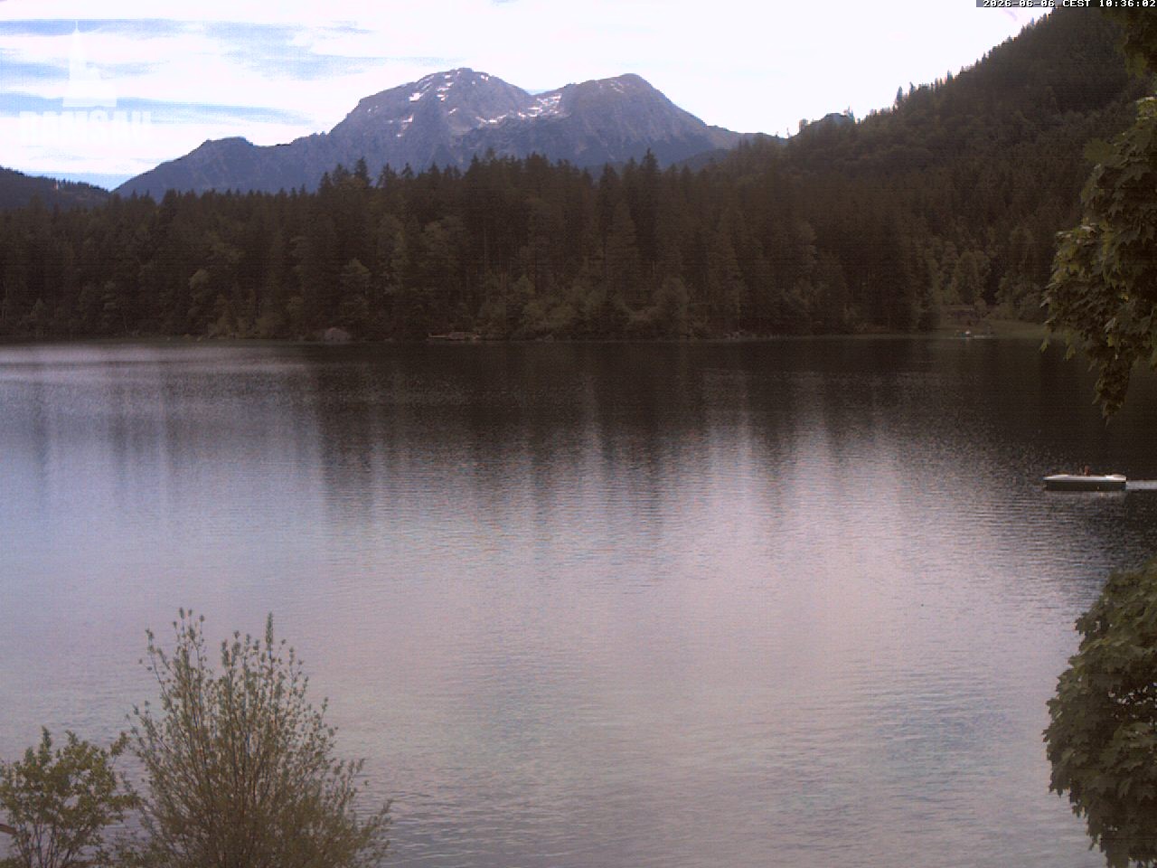 Archived image Webcam View to lake Hintersee