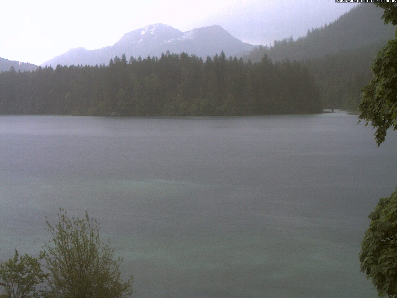 Archived image Webcam View to lake Hintersee
