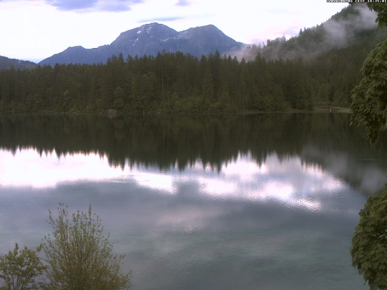 Archived image Webcam View to lake Hintersee