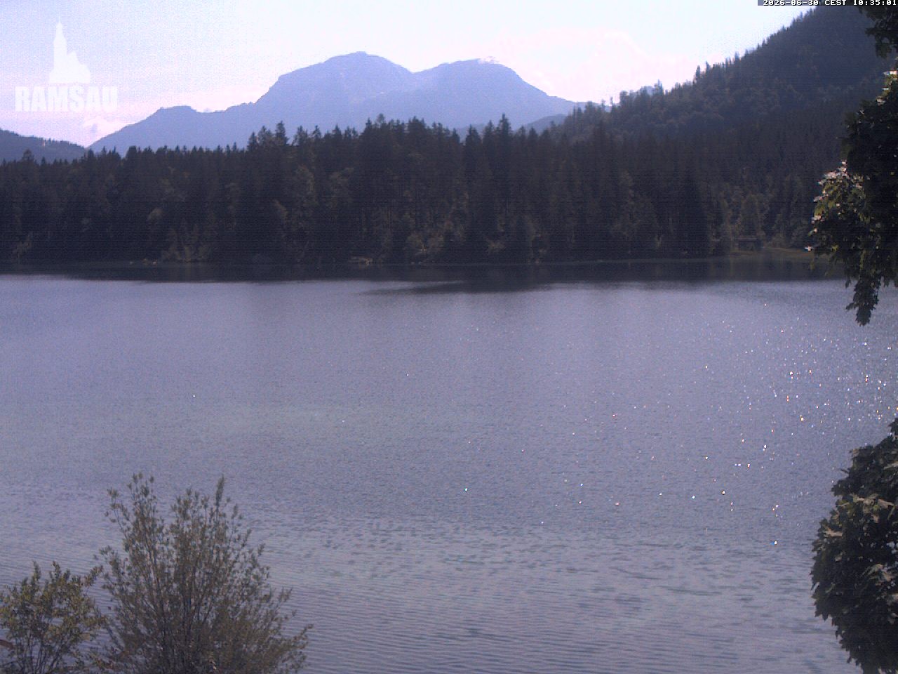 Archived image Webcam View to lake Hintersee